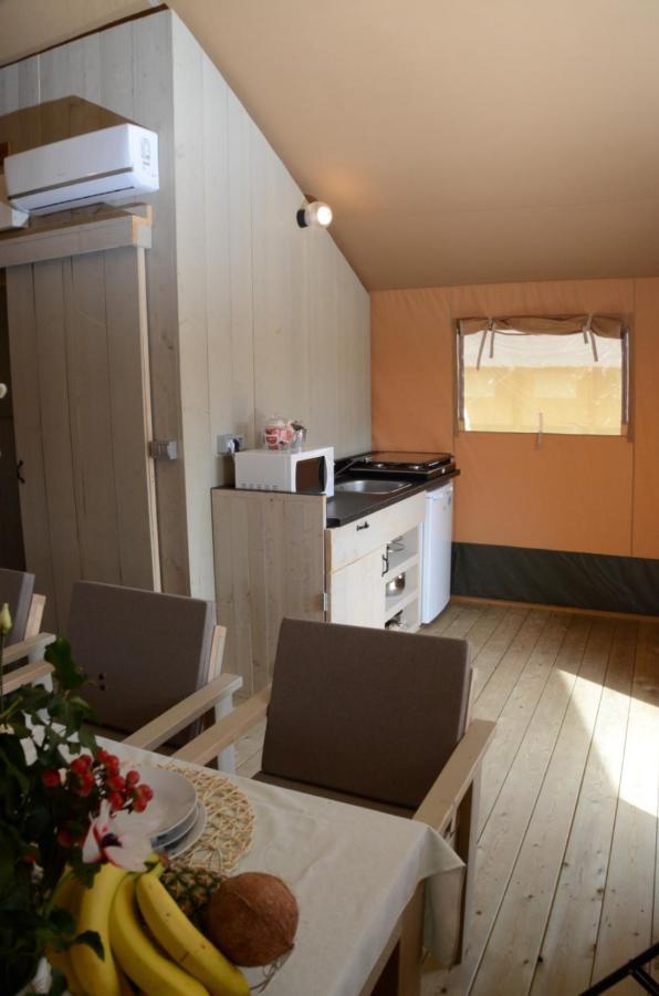 Grande Glamping With Pool Hotel Biograd Na Moru Exterior foto