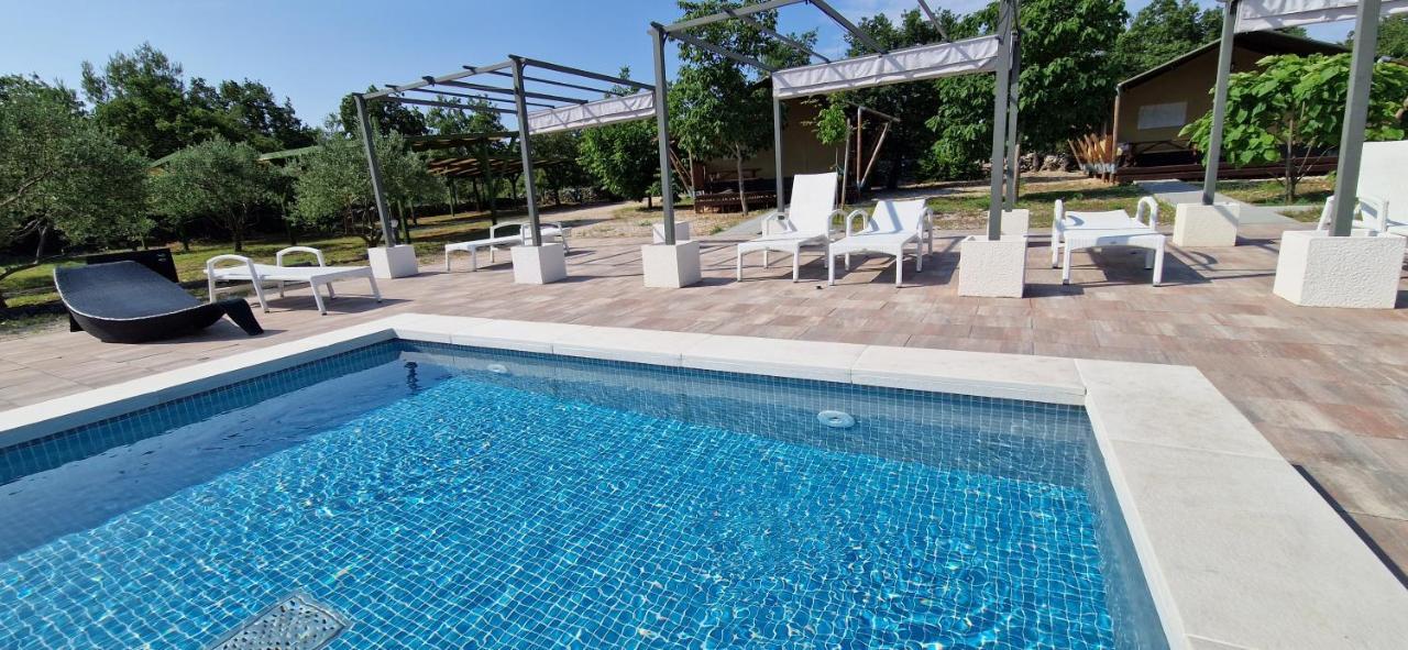 Grande Glamping With Pool Hotel Biograd Na Moru Exterior foto
